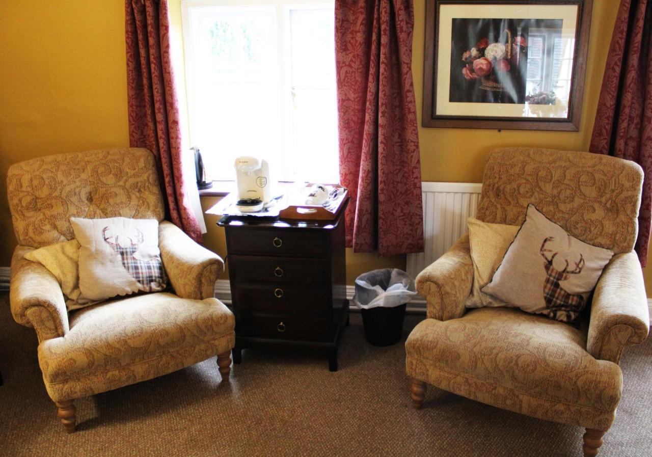 The Lion Hotel Buckden  Kültér fotó