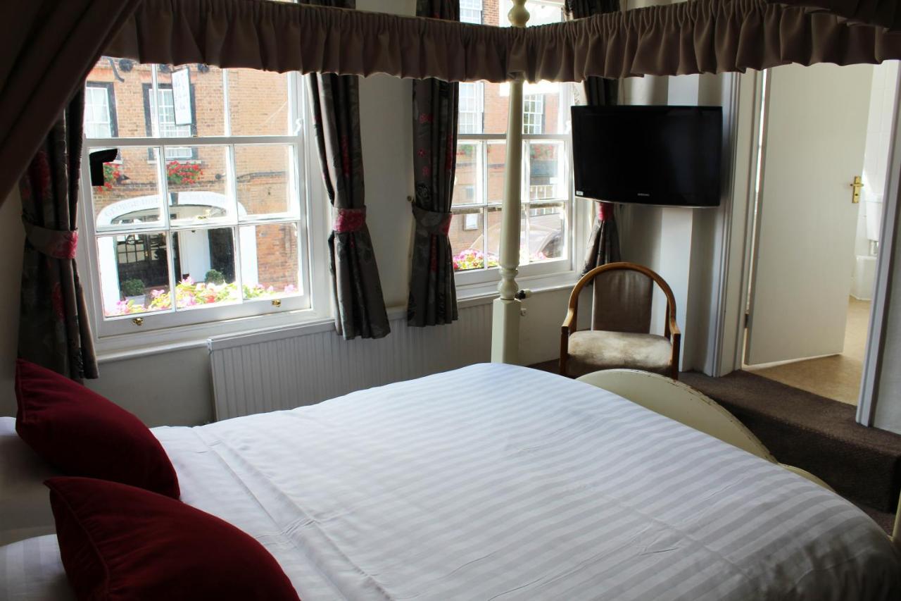 The Lion Hotel Buckden  Szoba fotó